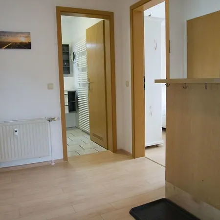 In Zentraler Lage Und Mit Balkon - Karola 18 * Goehren (Ruegen)