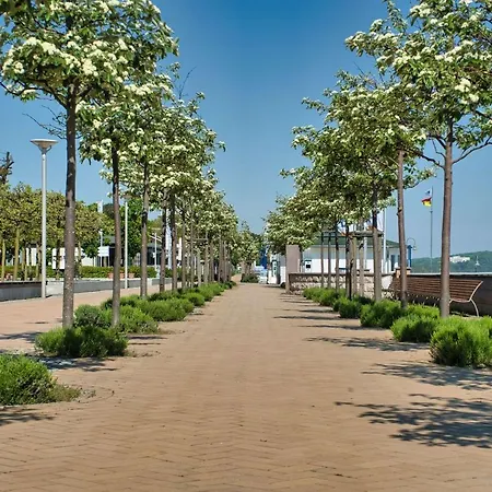 In Zentraler Lage Und Mit Balkon - Karola 18 Apartment *